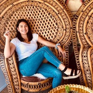 Meet your Posher, Jessica